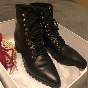 Women’s motorcycle boots. Size 10.